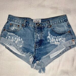 One Teaspoon Bandits Denim Shorts 🍸💕🐆💙🥂🌺